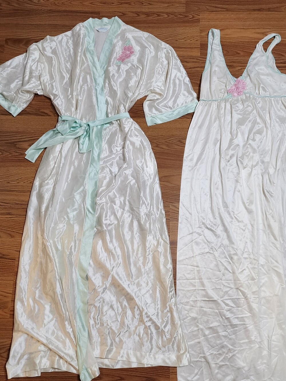 Vtg 70s 80s Lorraine Peignoir Set Nightgown Robe Floral Applique USA Ivory Sz M